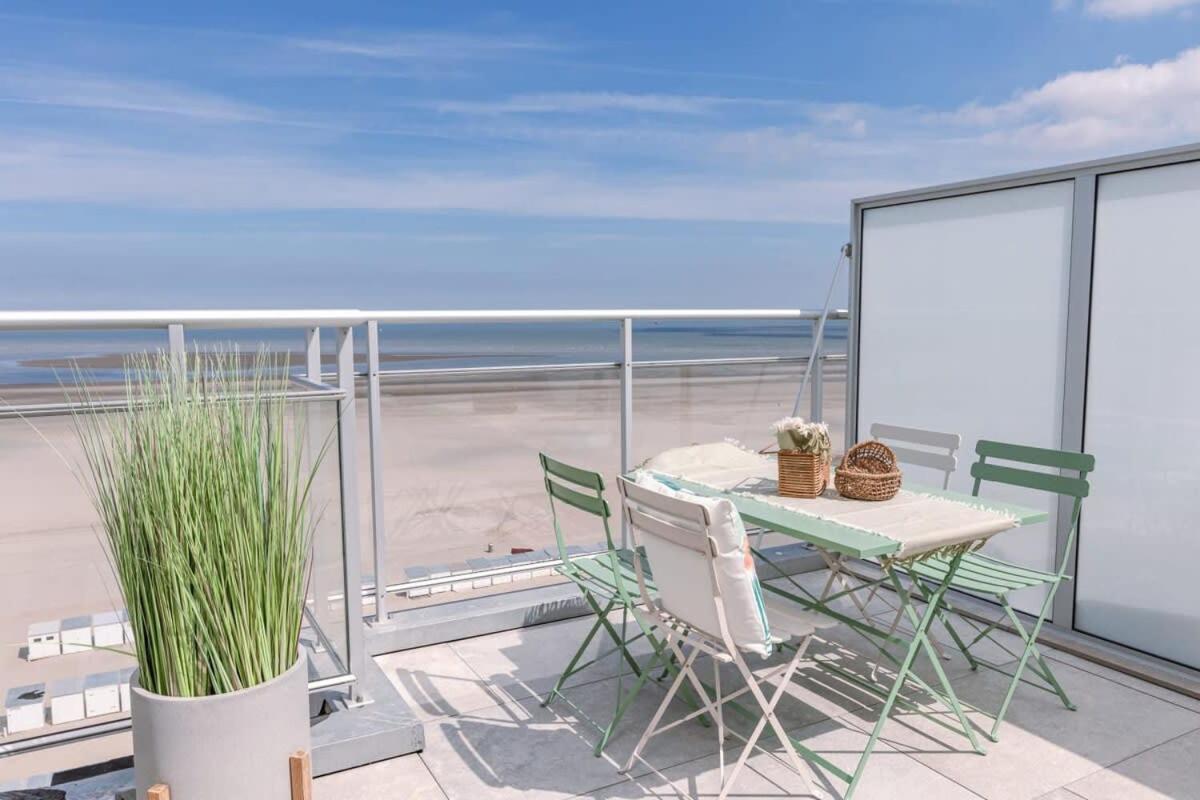 Huswell - Stunning Seafront Apartamento